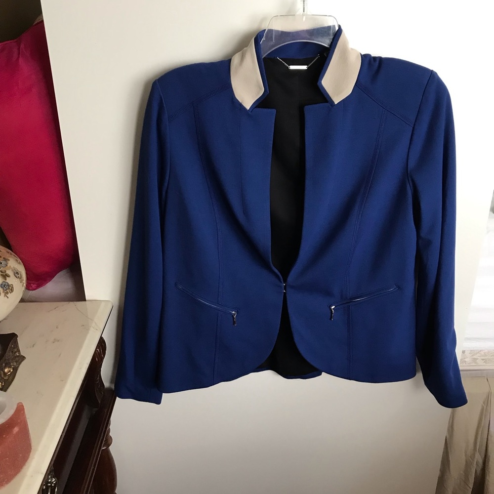 Chico’s women’s Black‎ Label Blue Blazer with zip sleeves Size Chico’s 1